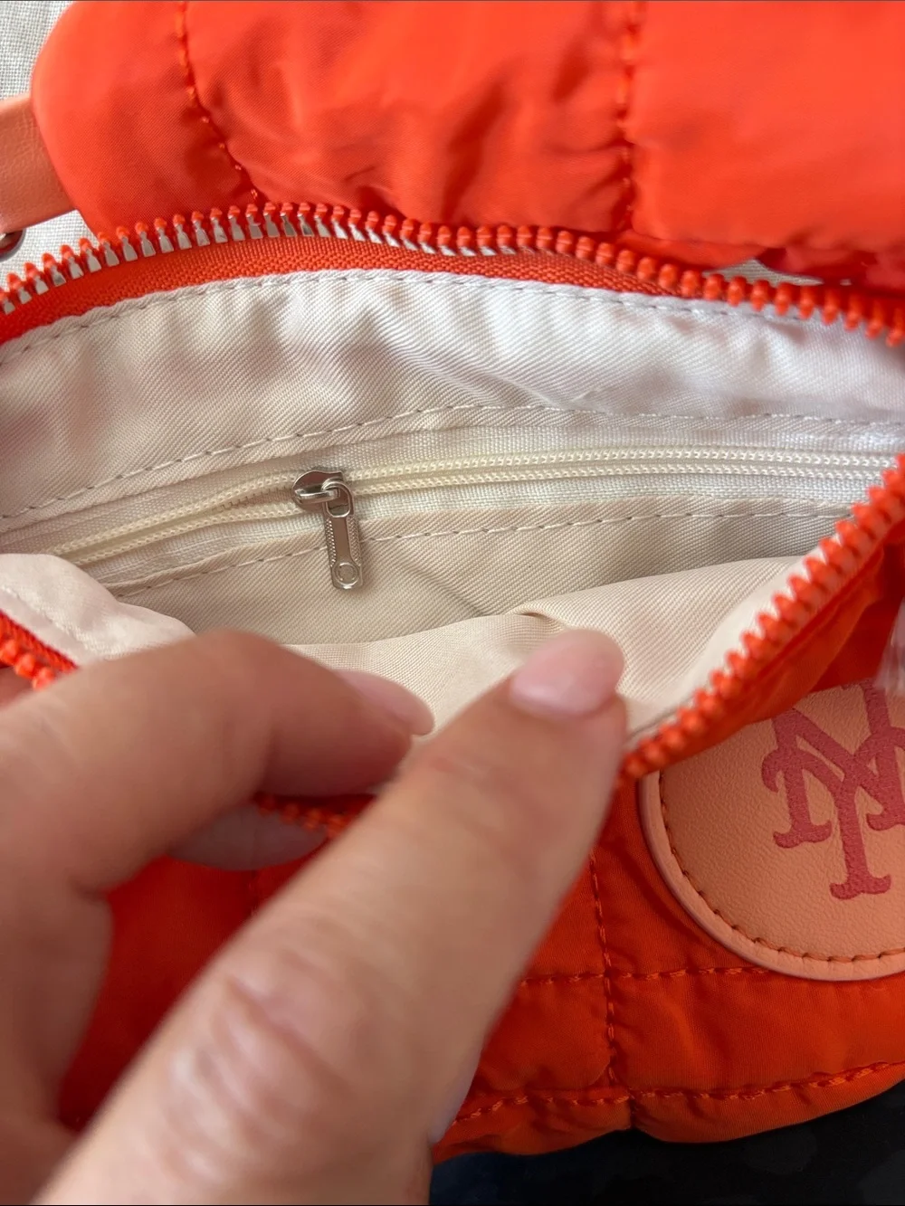 NY METS puffer bag